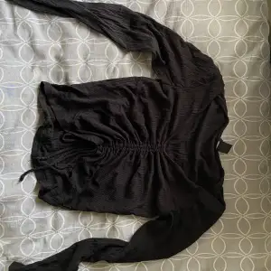 Jätte fin svart tröja i nyskick ifrån Lindex! 💕