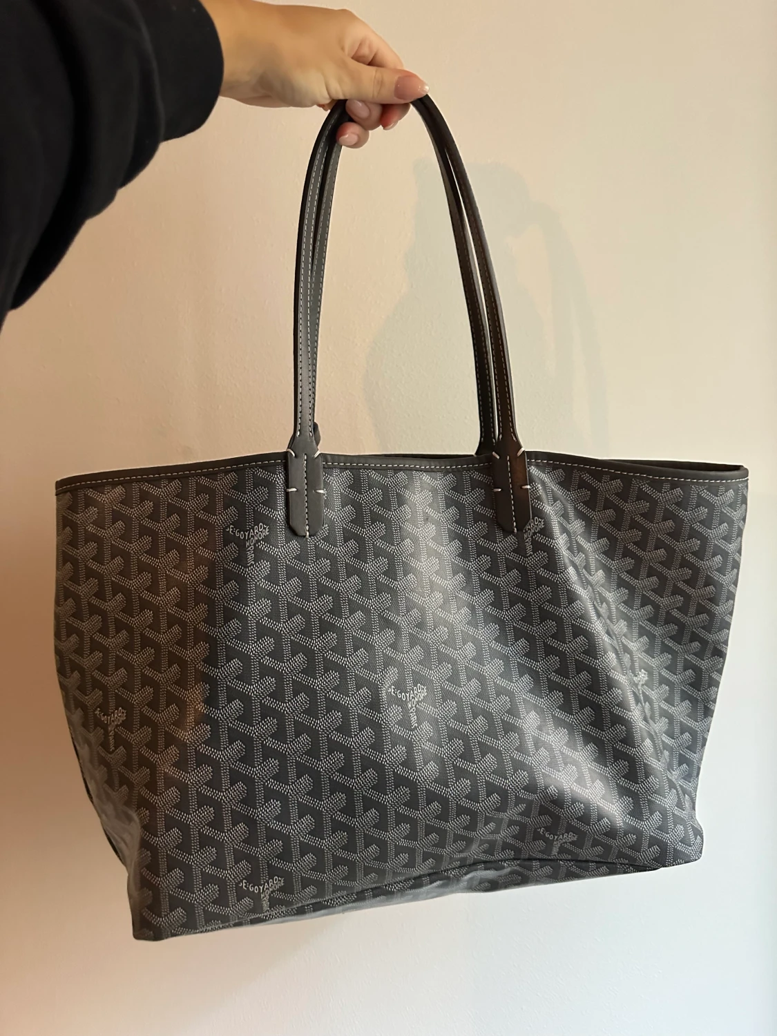 Goyard tote  - 90
