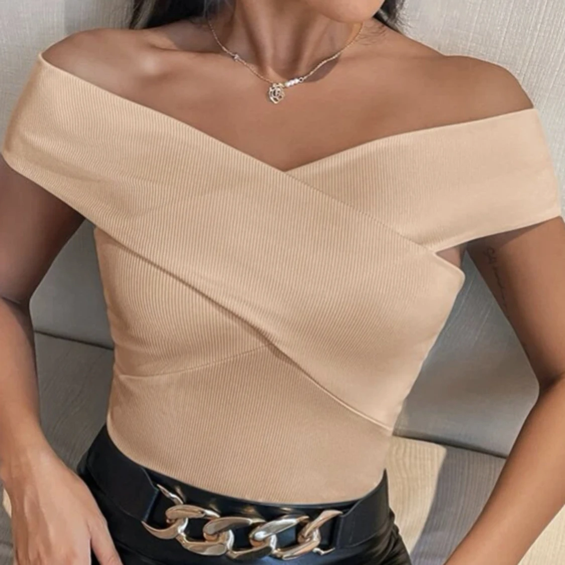 Beige Crossover Topp