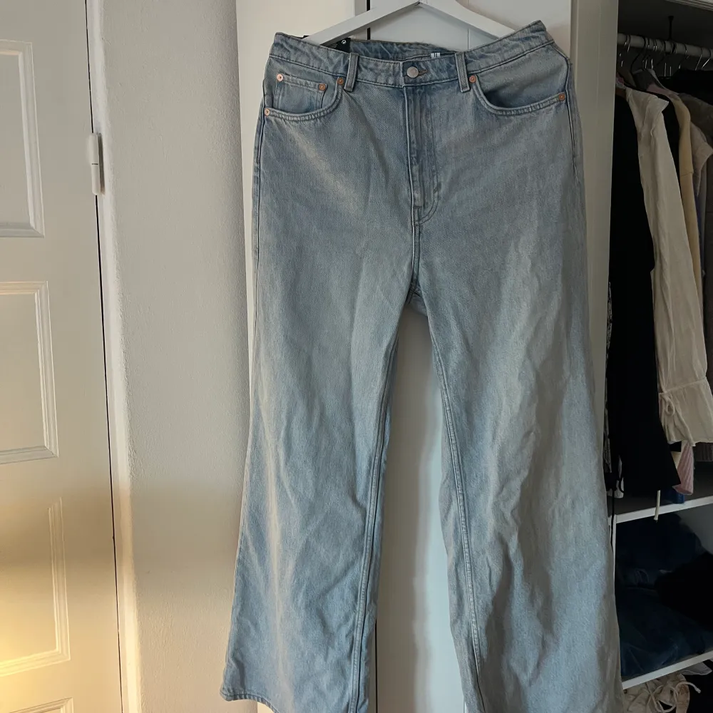 Helt nya jeans i modellen Ace från weekday! Stl 30/32. Jeans & Byxor.