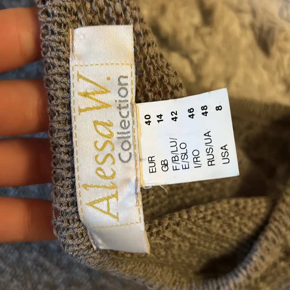 Fin stickad tröja från Alessa W collection. Fint skick☺️ . Tröjor & Koftor.