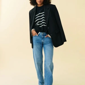 Low Waist jeans  - Säljer mina nästintill nya low waist jeans från Gina 