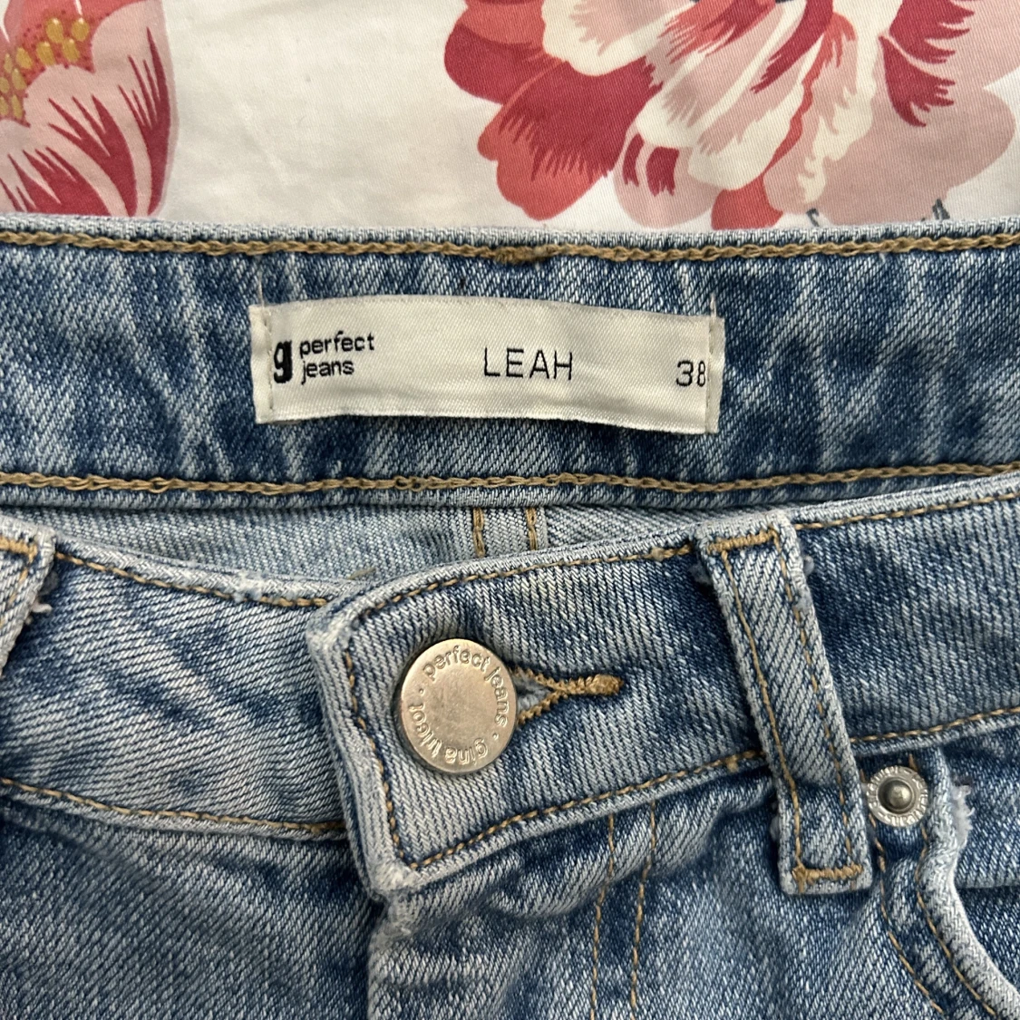 Jeans från Gina Tricot - 91