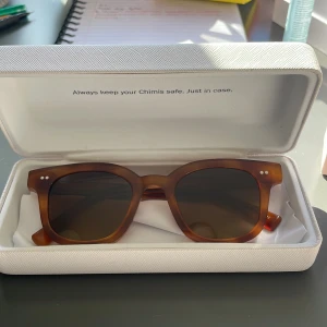 Chimi glasögon💕💕 - Superfina chimis som inye kommer till användning. Inget fel inga repor eller så, som nya. 02:or ”leopardiga”❤️