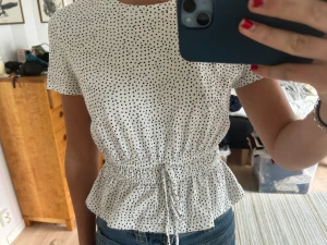 Topp - Jätte gullig topp från zara. Frakt ingår!❤️