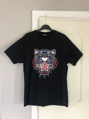 Kenzo t-shirt - Väldigt bra skick