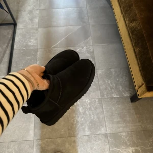 Uggs - Helt nya Uggs använda en gång