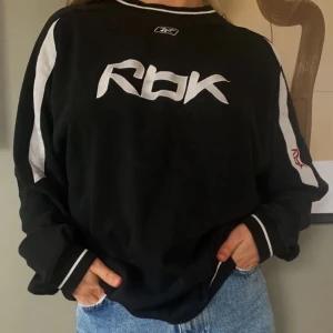 Vintage Reebok tröja - Köpt secondhand i storleken M💓