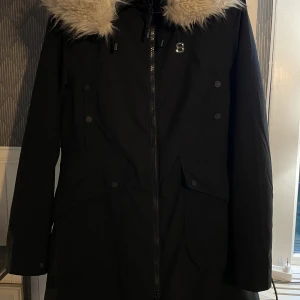 Vinterjacka  - Vinterjacka från 8848 Stl 38 Nyskick  