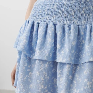 Kjol  - Fin kjol från Gina Young! Ny pris på den är 199,95kr❤️