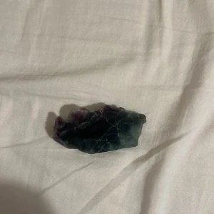 Kristall - Säljer denna super coola flourite🫶🏼