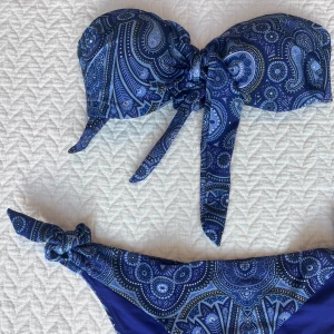 Bikini - Blå bikini!