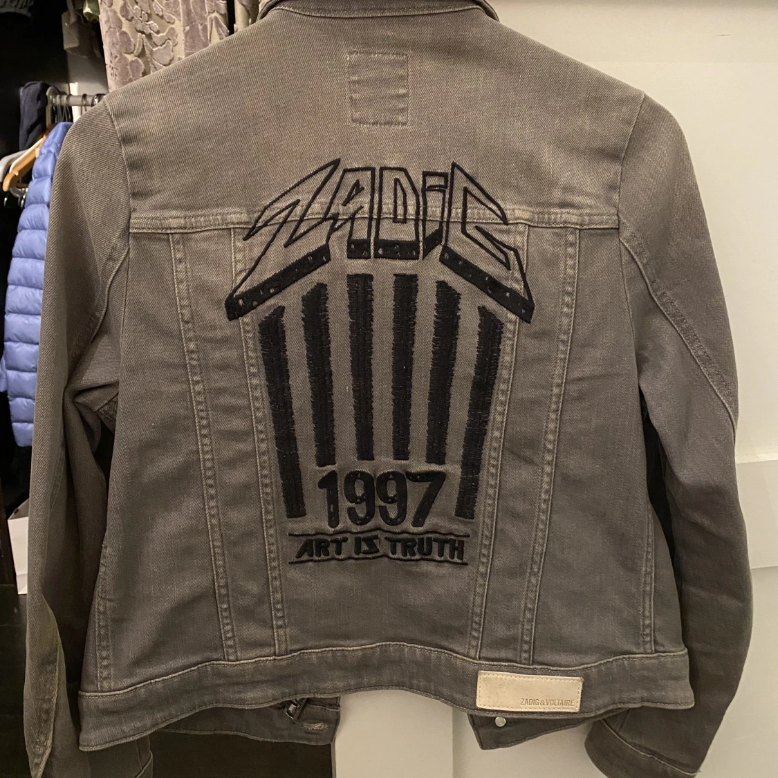 Zadig & Voltaire jacka  - 90