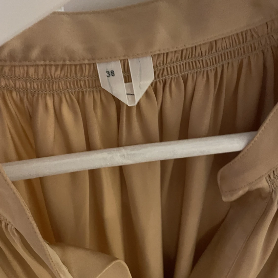 Satinblus från Arket Strl 38 - 91