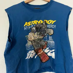 Blått kort linne från astroboy 