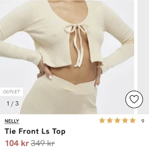 Tie front top - Snygg topp med knytning framtill 