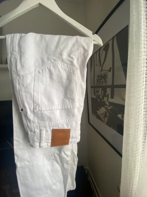 Jeans - Jeans från bikbok helt nya 