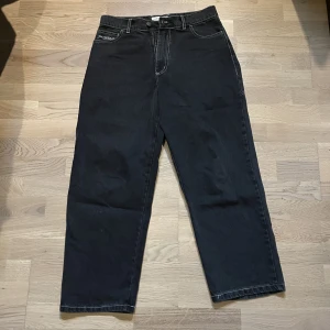 Yardsale pants  - Helt nya! Storlek S skulle gissa på runt 32/30 något sånt