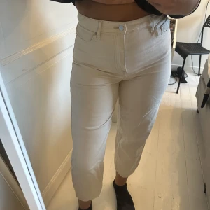 Jeans - Super snygga jeans i storlek 40