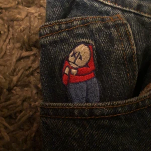 Polar big boys - Säljer ett par polar big boys för att de ej passar längre.tyvärr så har de skada på sig de har 2 hål och en repa priset kan diskuteras 