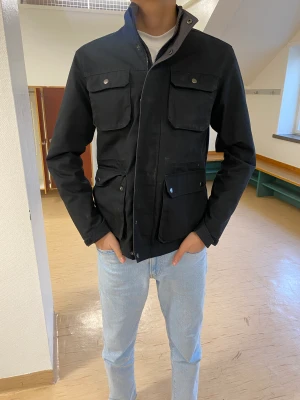 Jacka  - Herr jacka inga konstigheter 