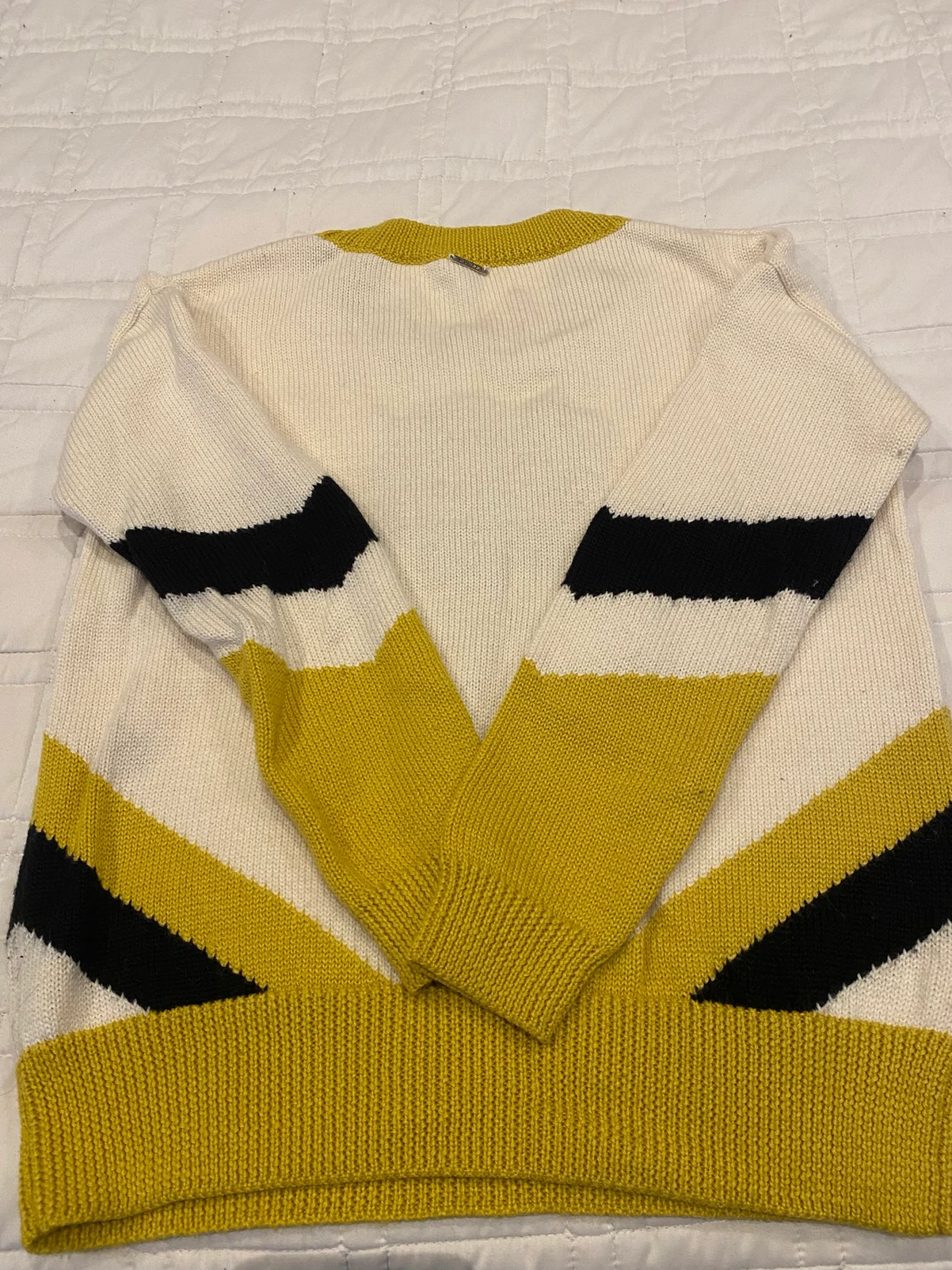 Guess stickad tröja - 90