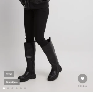 Stövlar från nakd - Säljer mina stövlar då de inte kommer till användning! Endast använd en gång och som i nyskick! Nypris 799 men säljer mina för 450kr