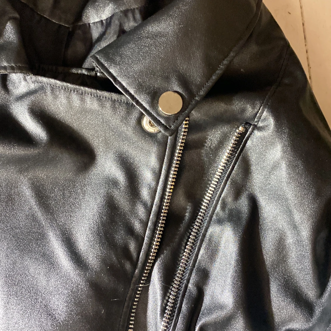 Skinn jacka ( fusk) - 90