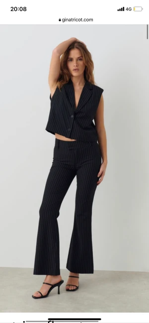 Matchande sett - Matchande sett från Gina. Enbart testat en gång. Köpt för totalt 898kr. 