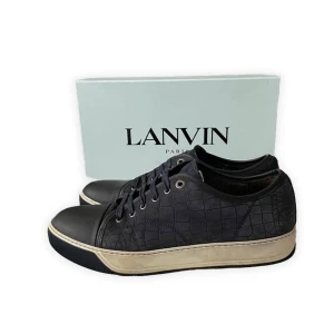 Lanvin snake skin 43 - Lavin skor i svart med orm/ödle skin mönster på sidorna. Eu 43, Uk 9 storlek. 8.5/10 perfekta till sommaren.