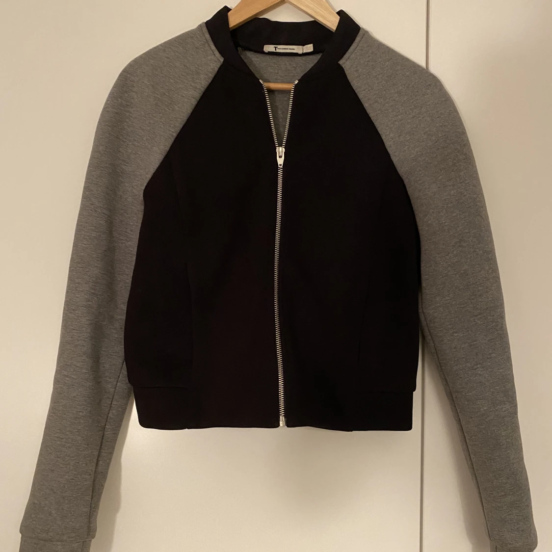 ALEXANDER WANG TRÖJA