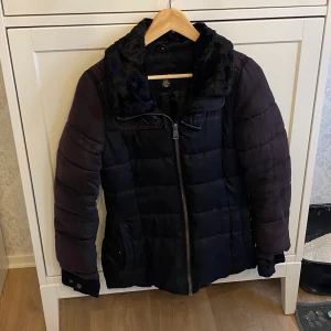 Jacka  - Snygg vinterjacka från new yorker s