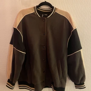 jacka - jacka från hm, bra skick, strl xs