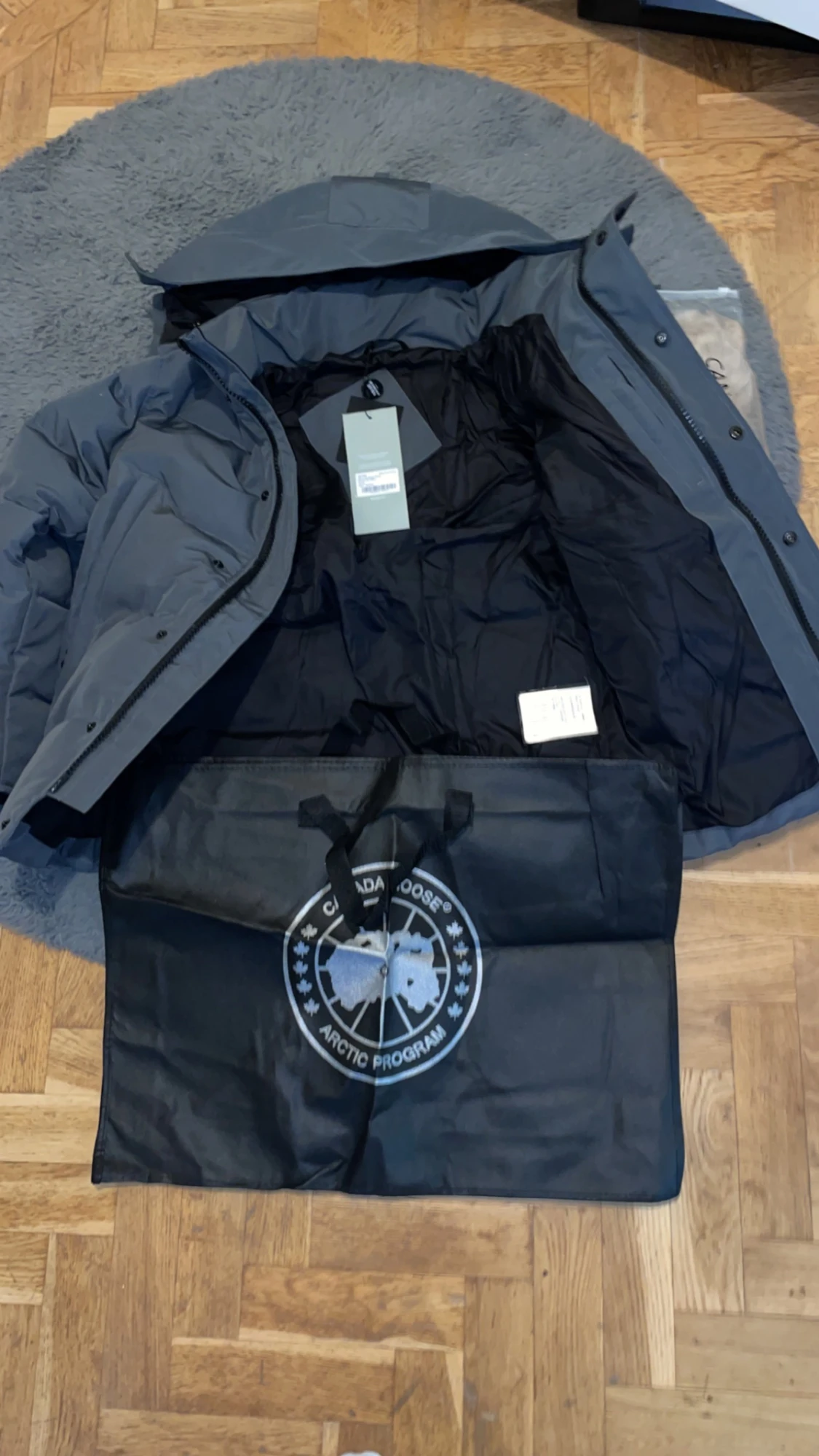 Canada goose jacka - 90