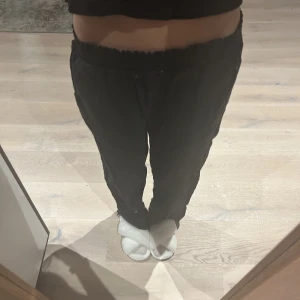 Linnebyxor - Linnebyxor från Cubus!