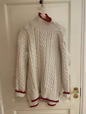 Vinter tröja  - Köpt på annan second hand app 