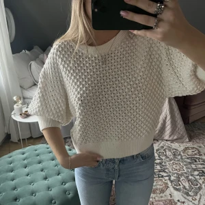 Stickad topp - Supersöt stickad topp från Lindex, nypris 500❣️