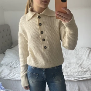 Stickad tröja  - Jättefin stickad tröja i storlek S😻
