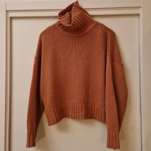 Oversized Stickad Tröja  - Rosa oversized stickad tröja  