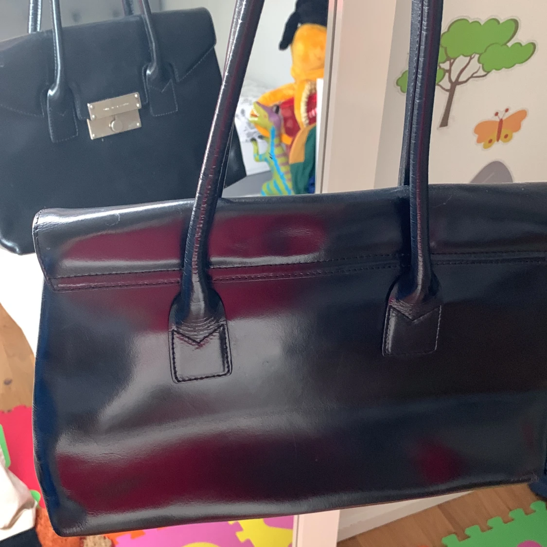 Svart väska  - 1