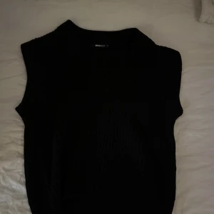 Väst  - Säljer denna fina väst