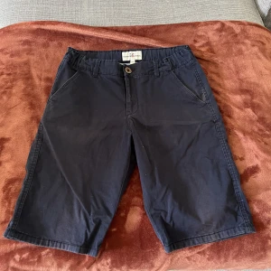 Hampton republic shorts - Skick: 10/10 (använda Max en gång). Storlek: 170. Nypris ca 400 kr. Skriv om du har frågor😃
