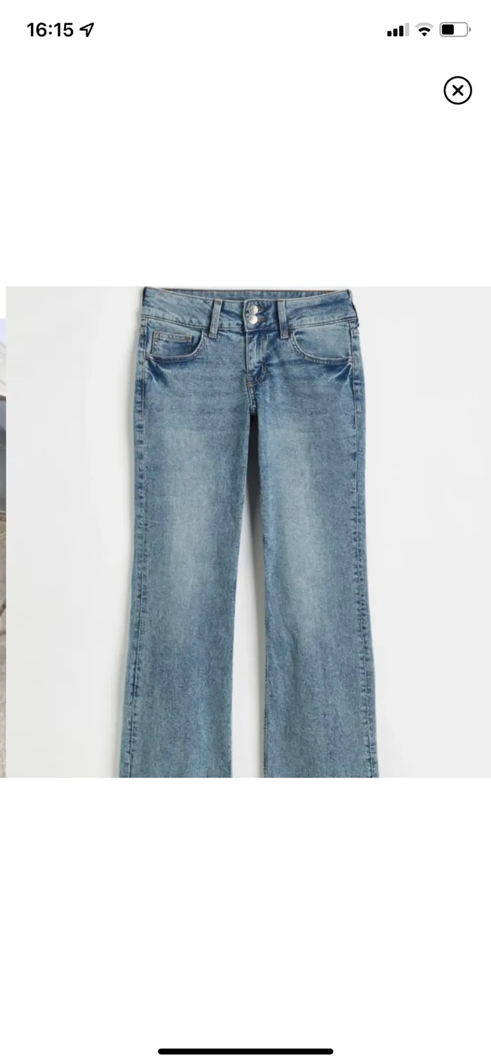 Lånade bilder! Slutsålda jeans från hm med coola fickor som aldrig använts då de är för stora❤️. Jeans & Byxor.
