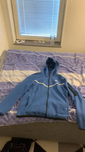 Nike teech fleece - Inga problem med tröjan fint skick 