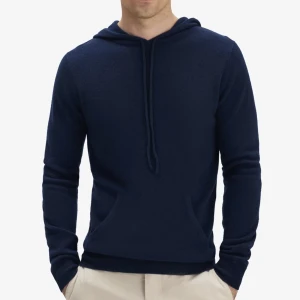 Cashmere tröja  - Riktigt snygg Cashmere tröja från John Henric. Knappt använd så tröjan är i  ett riktigt bra skick. Nypris 1700.