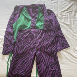 Joker halloween costume  - used one time only 