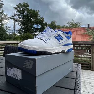 New Balance 550 - Helt nya New Balance 550’s, endast testade. Strl 44. Fixar självklart fler bilder om det önskas💫💫