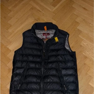 PARAJUMPER väst  - Använd få gånger 