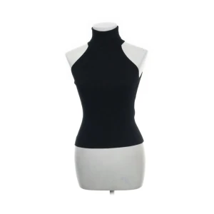 Turtle neck - Turtle neck linne köpt på Plick för något år sedan. Säljer för att den börjar bli lite för liten.