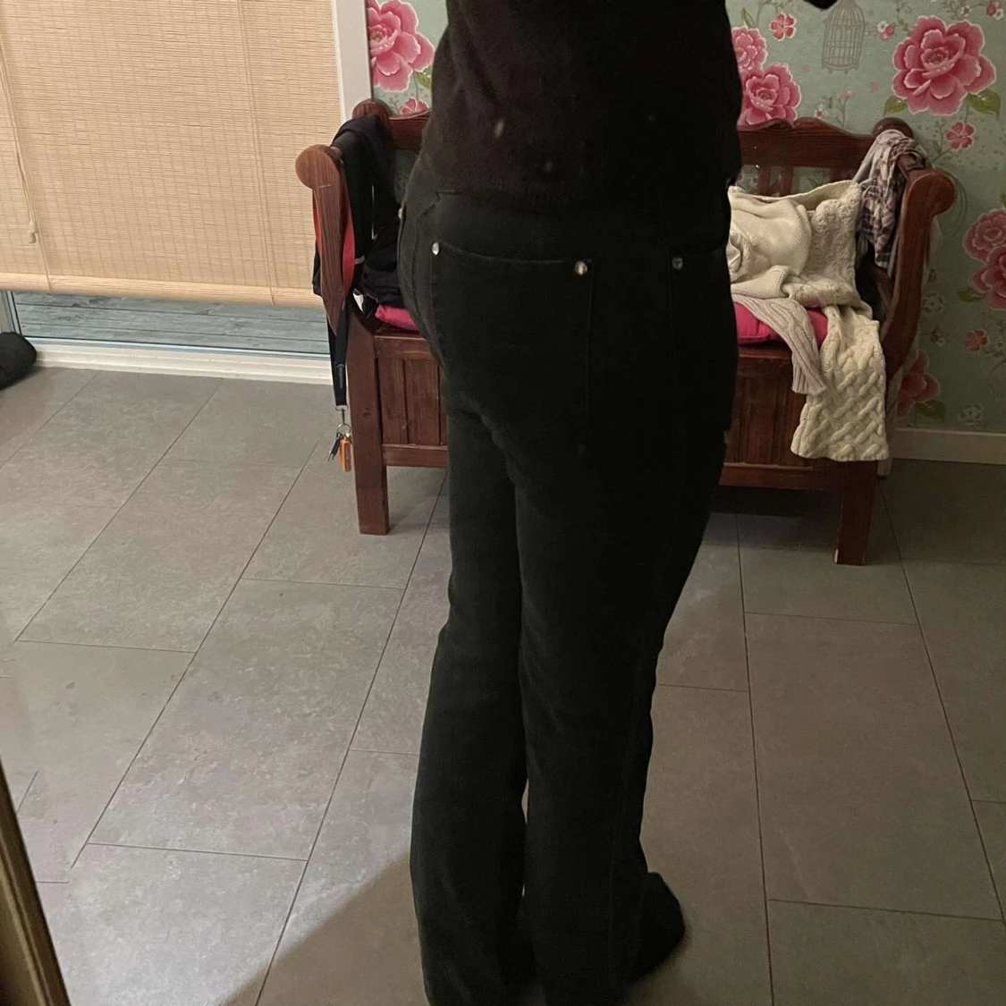 Mörkblå/svarta jeans